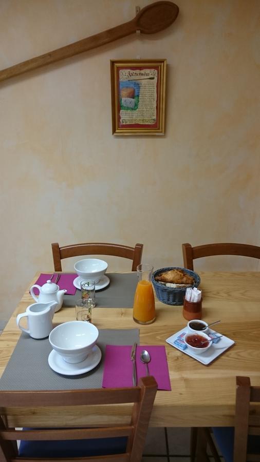 Rézentières Chambres D'Hotes De L'Auberge L'Astrassadou מראה חיצוני תמונה