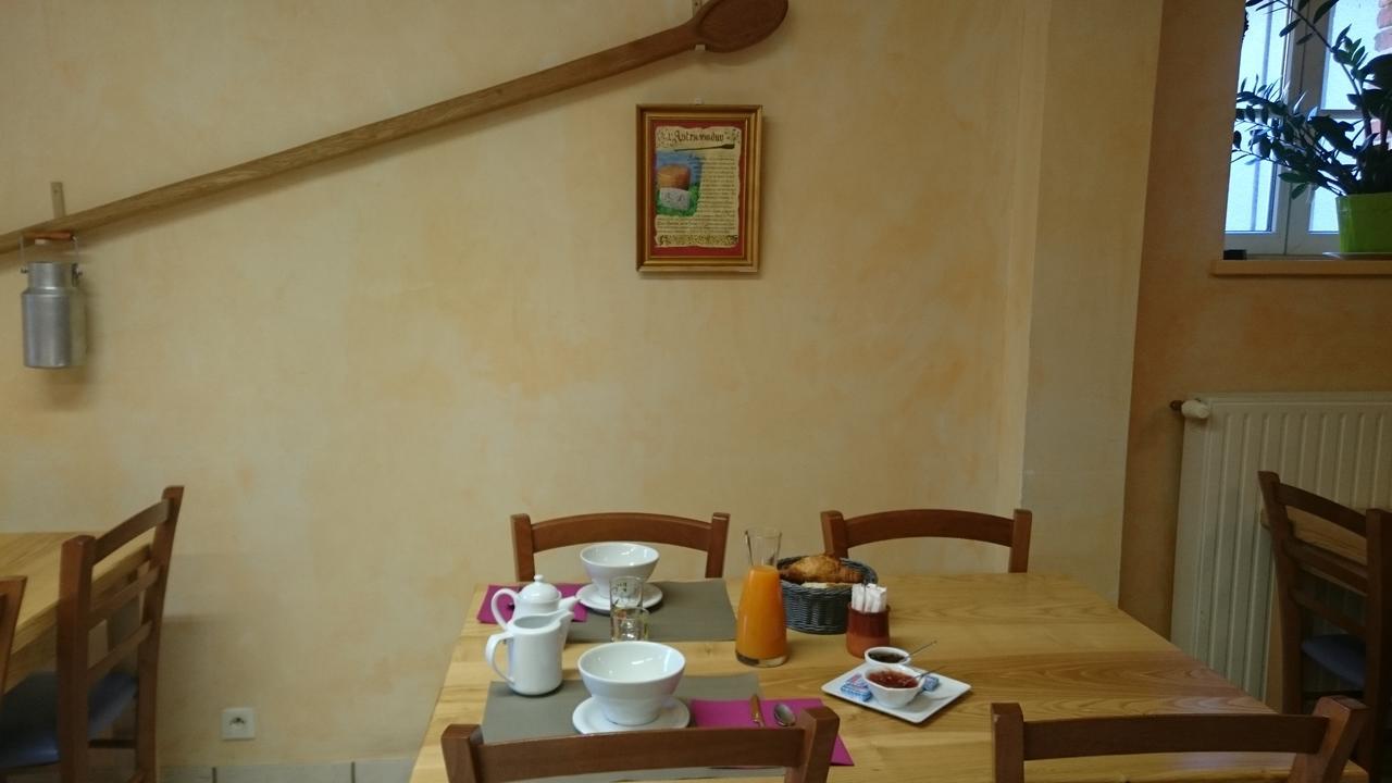 Rézentières Chambres D'Hotes De L'Auberge L'Astrassadou מראה חיצוני תמונה